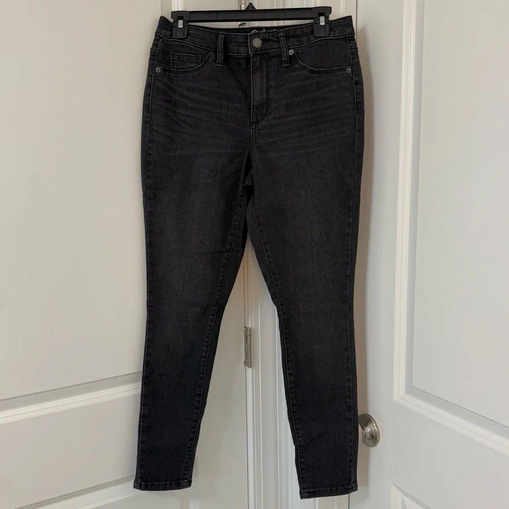 Universal Thread Women's High Rise Skinny Jeans - Picture 1 of 5